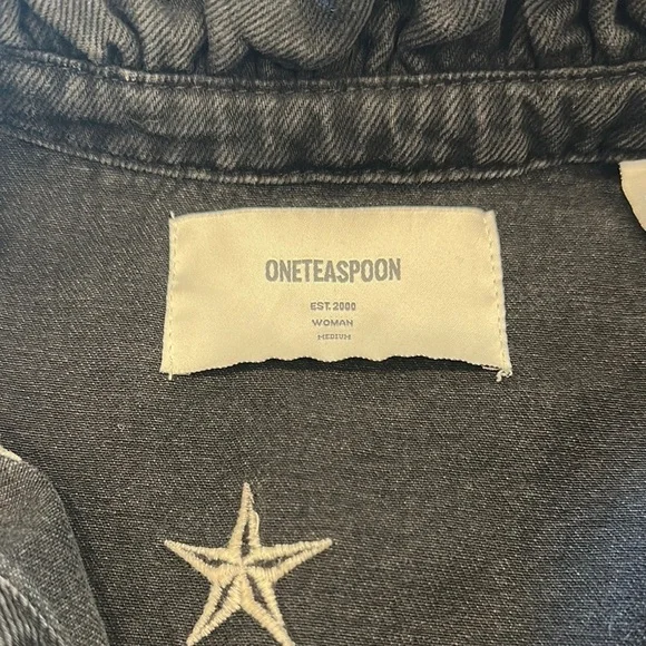 One Teaspoon Star Patterned Black Blouse Size Medium - Picture 3 of 6